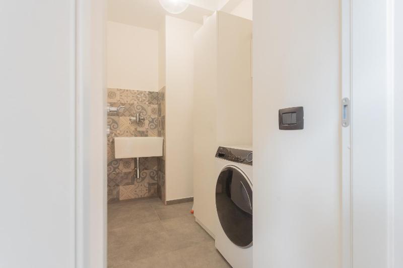 Enchanted Como Lake - City Apartment - image 32