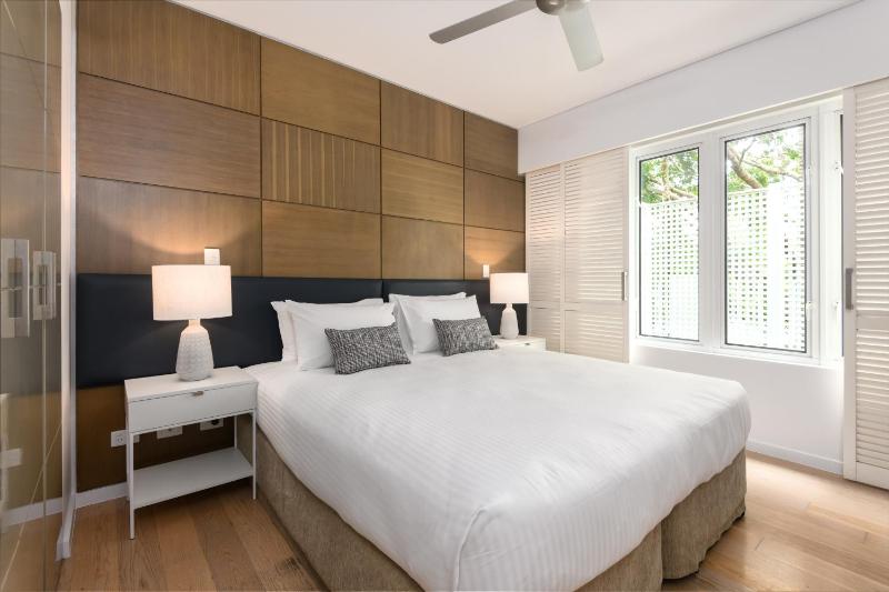 Beach Club Port Douglas Luxury Apartments - image 18