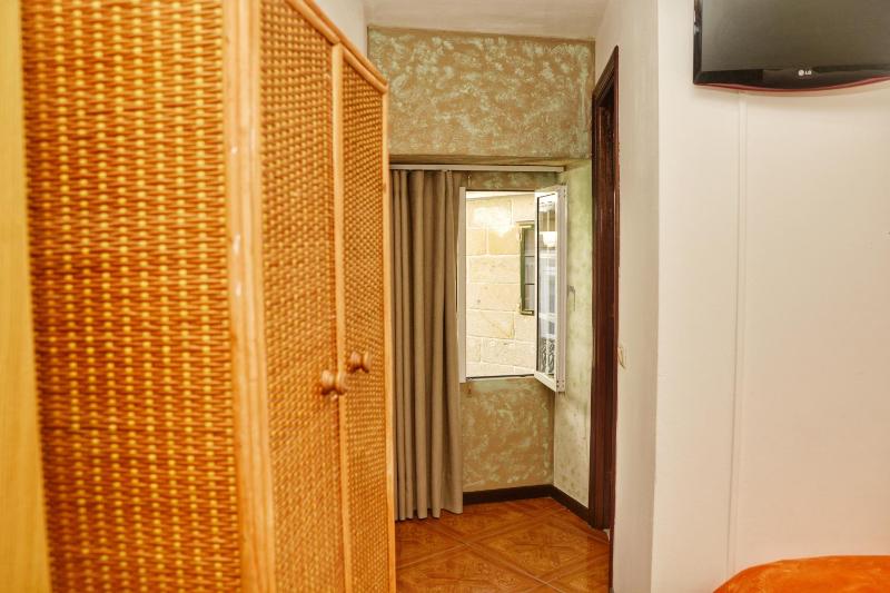 Hostal la Colegiata - image 12