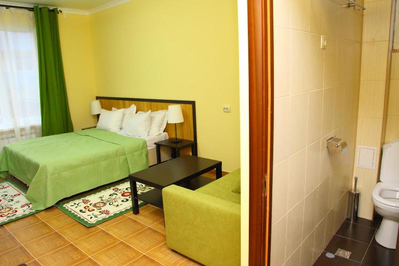 Superior Triple Room image 2