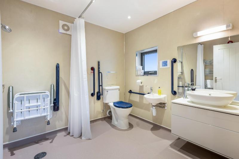 King Room - Disability Access image 2