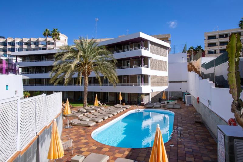 Jacarandas Beach - image 19