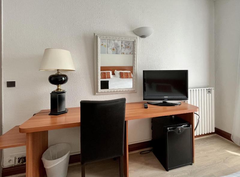 Superior Double Room image 1