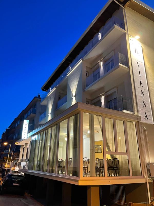 Hotel Vienna Rivazzurra - image 31