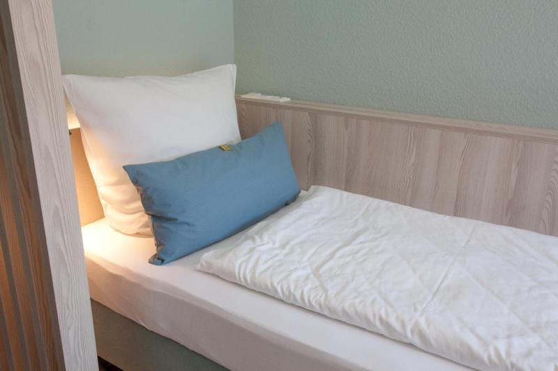 Single Room with Terrace image 1