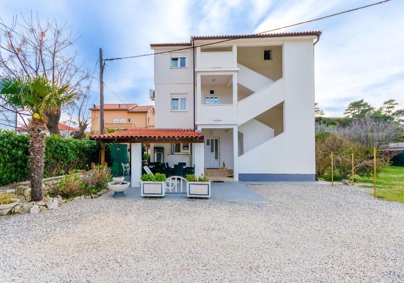 Apartments Nada - image 13