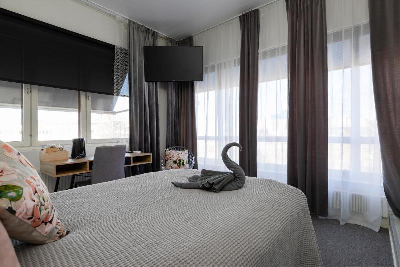 Standard Single Room image 3