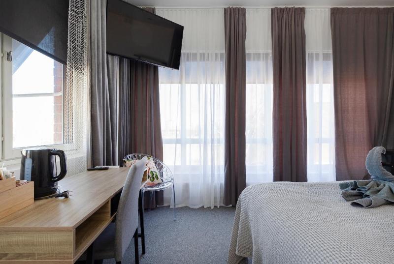 Standard Single Room image 4