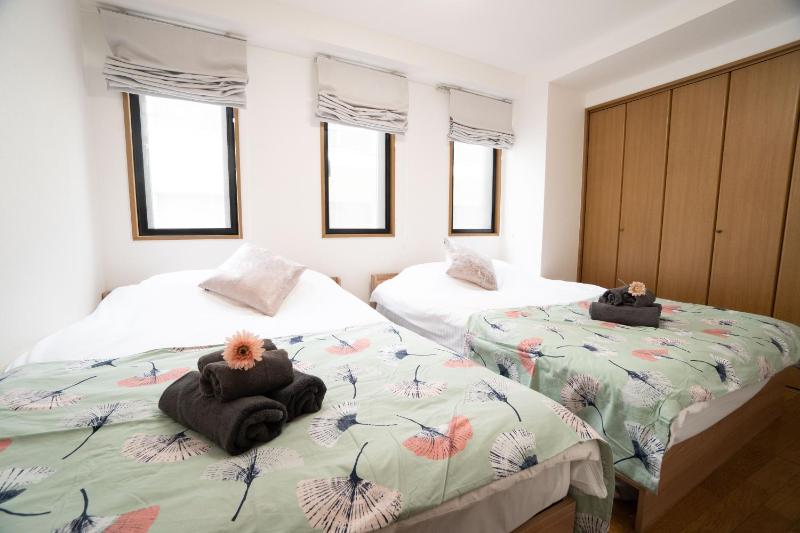Elle's Shirokane Guest house - image 2