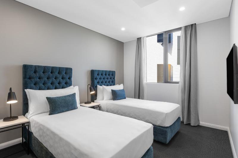 One Bedroom Luxury Twin Suite image 3