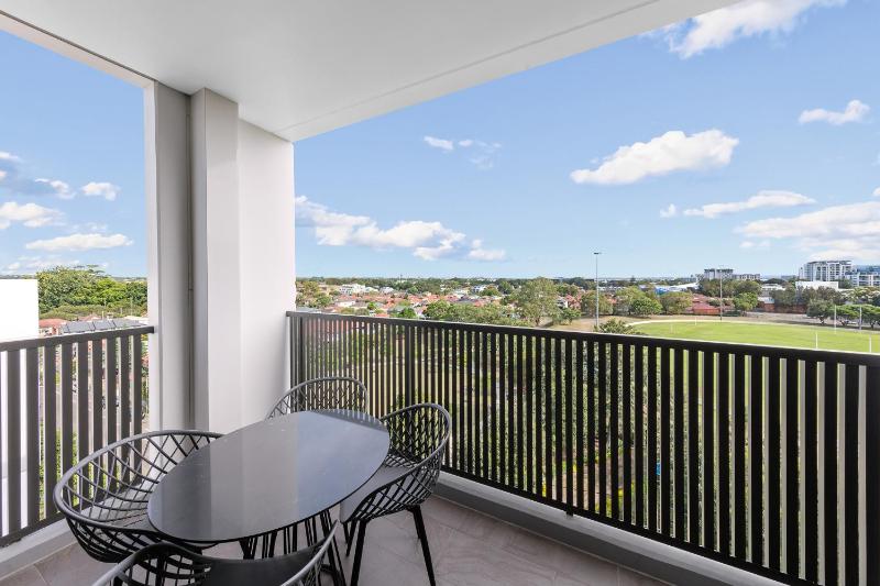 Two-Bedroom Luxury Suite image 3