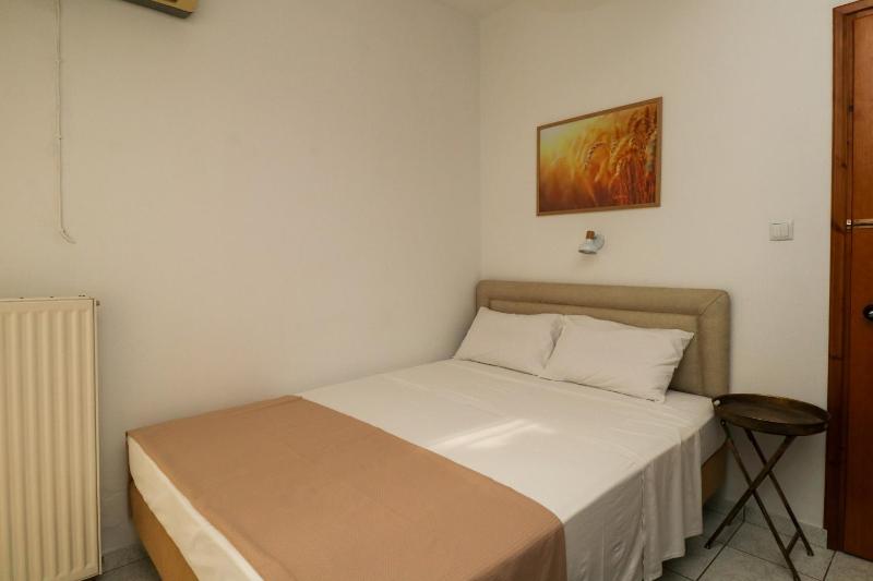 Double Room image 1