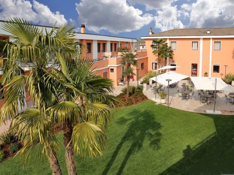 Veronello Resort - image 2