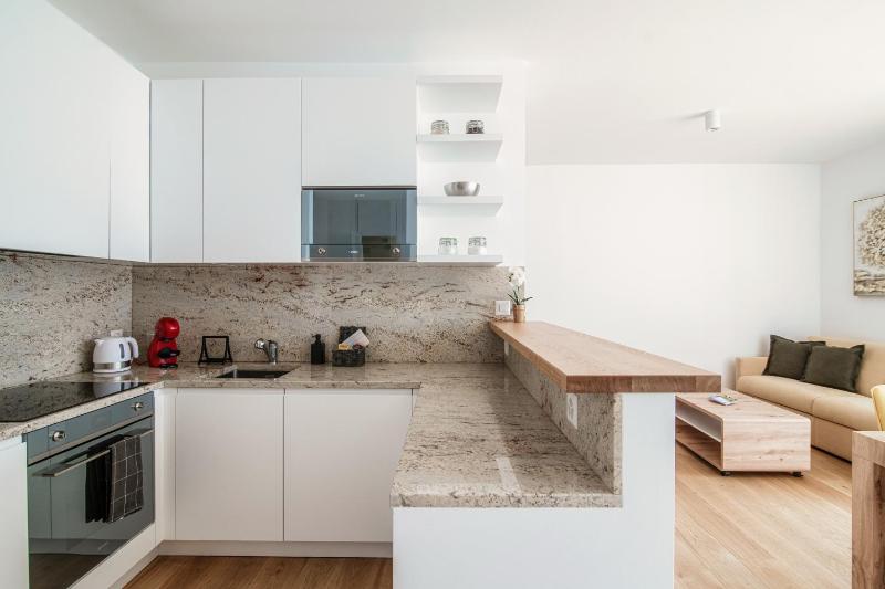 Palace Apartment by Quokka 360 - Comfortable Stay Close to Lugano Lido - image 21