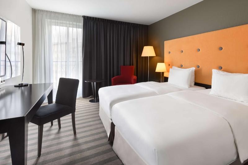 Standard Room image 3