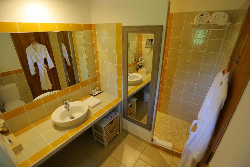 Superior Double or Twin Room image 3