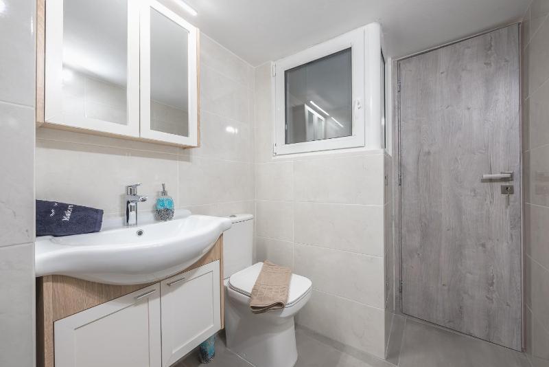 Supreme Suite with balcony by Cloudkeys - image 6