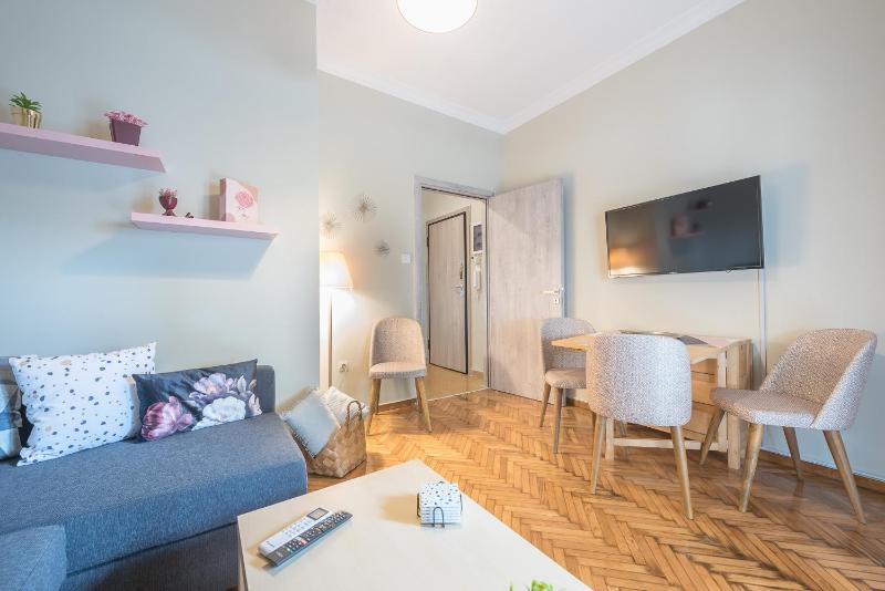 Supreme Suite with balcony by Cloudkeys - image 11