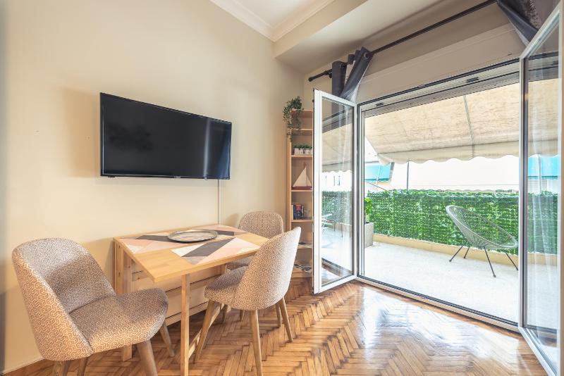 Supreme Suite with balcony by Cloudkeys - image 5