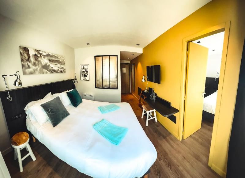 Family Room with Sea View image 4