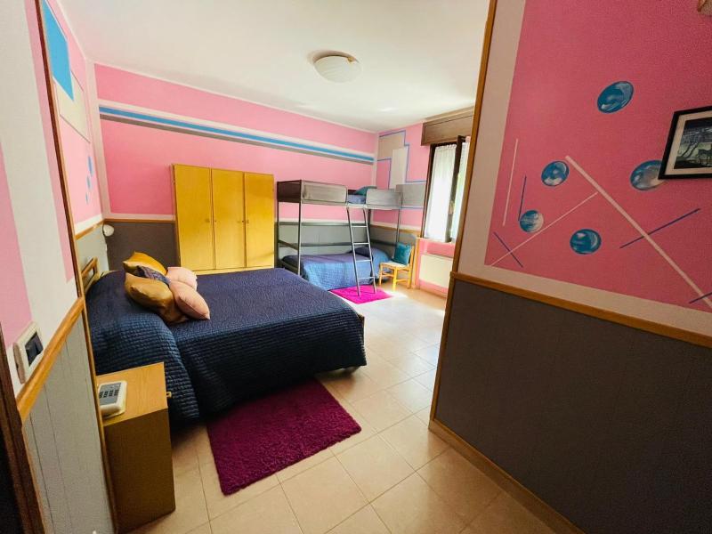 Classic Quadruple Room image 4