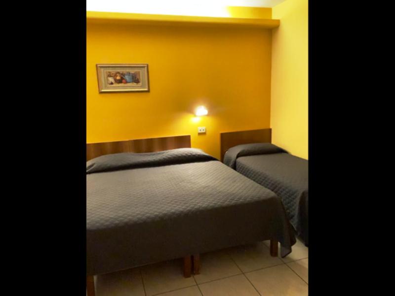 Quadruple Room image 4