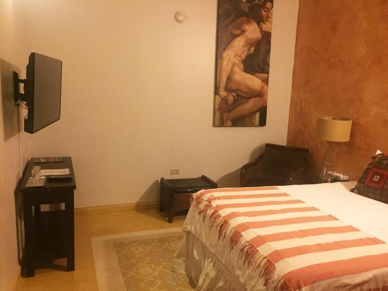 Superior Queen Room image 2