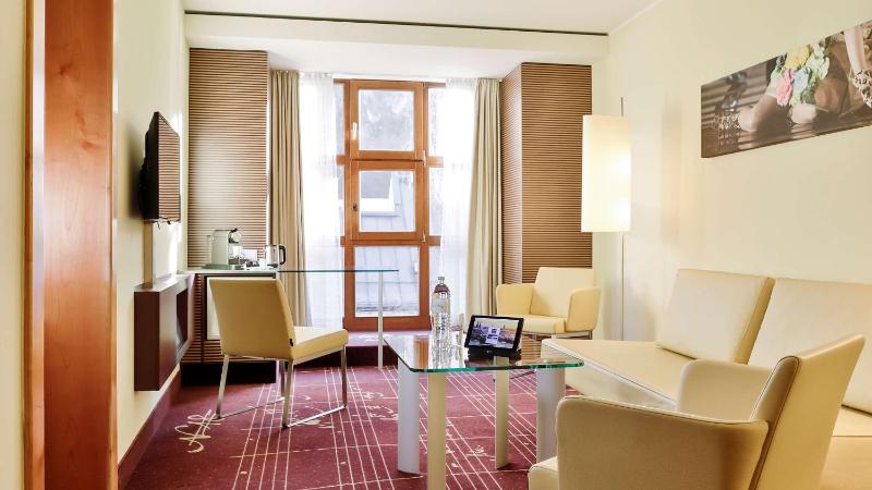 Junior Suite image 1