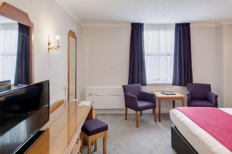 Standard Double Room image 1