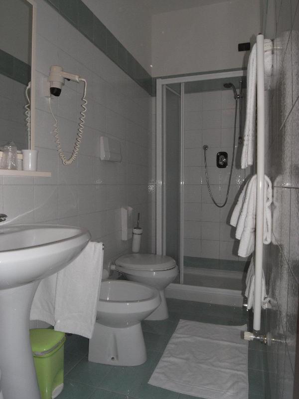 Triple Room image 2
