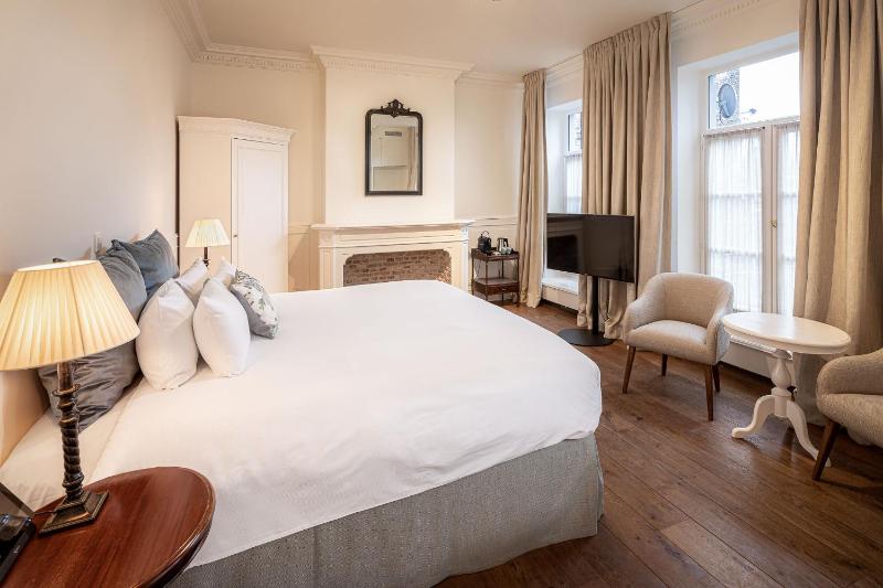 Executive Room image 1