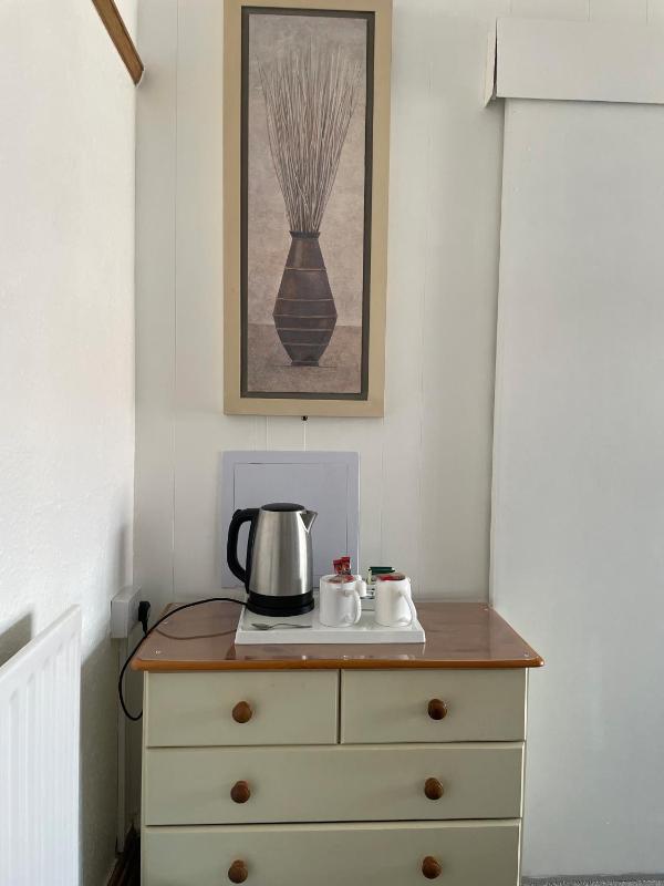 Whiteways Guest House - image 23
