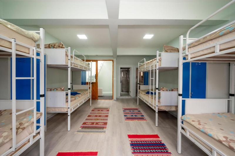 XALİLA HOSTEL & CAFE LADİES ROOM - image 10