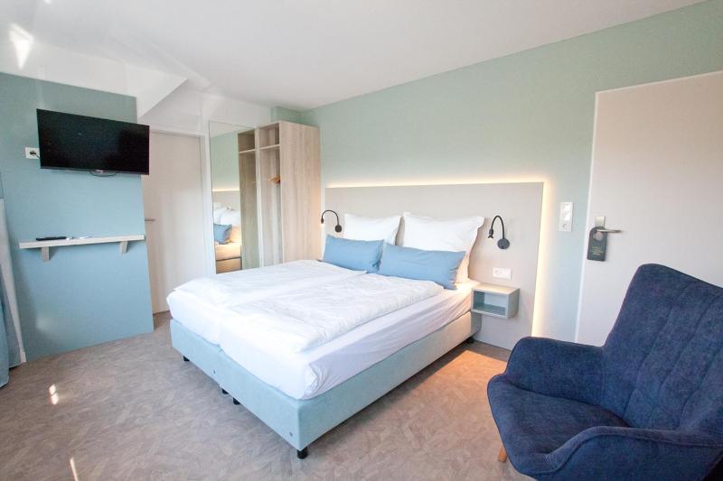 Double Room image 1