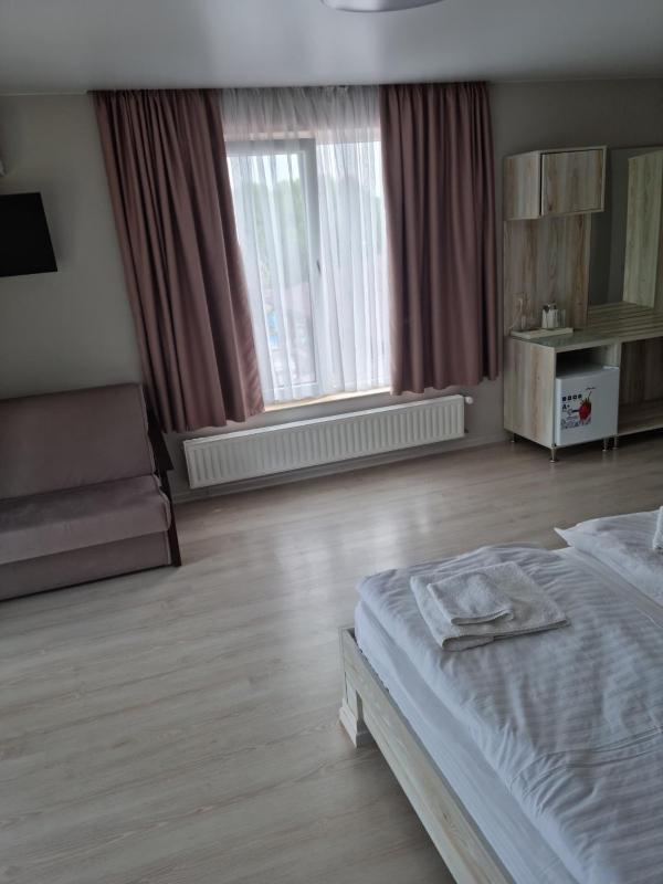 Comfort Triple Room image 3