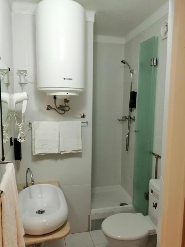 Comfort Triple Room image 1