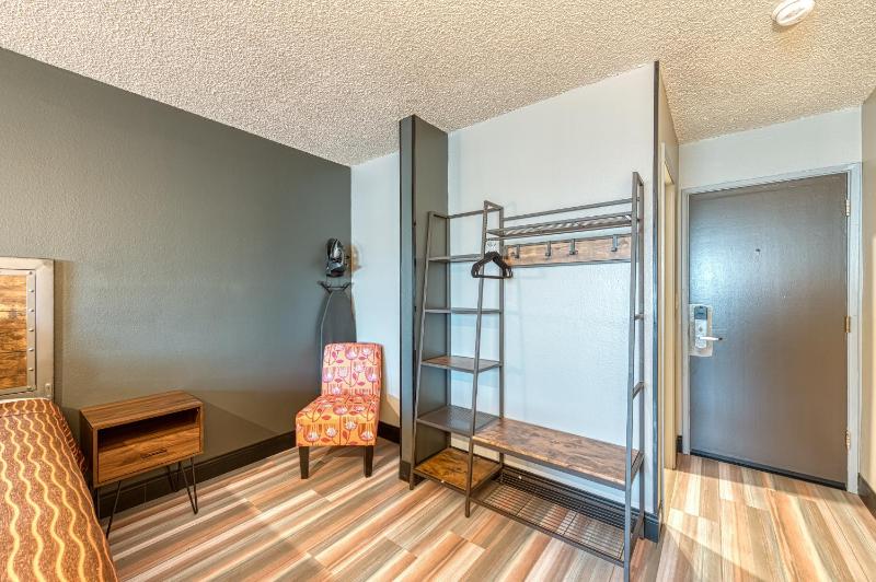 La Mirage Inn - Hollywood - image 13