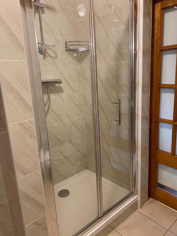 Family Room with En-Suite image 4