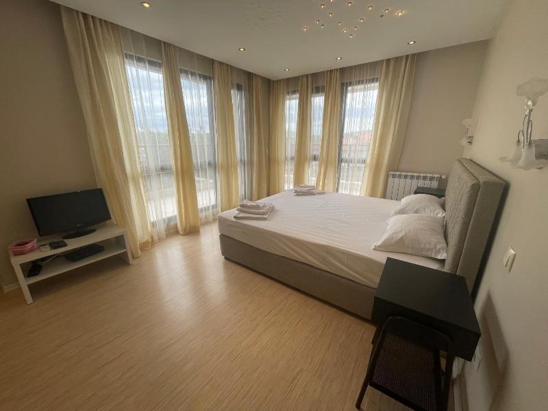 Luxury House on Buzhaka - image 8