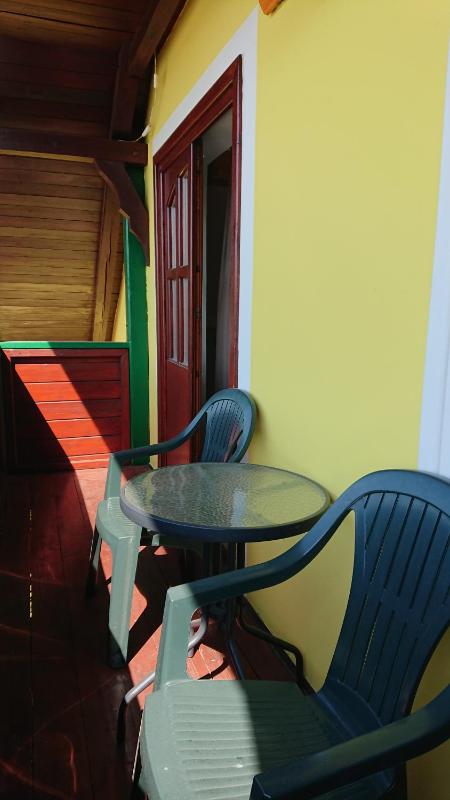 Double Room with Balcony image 2
