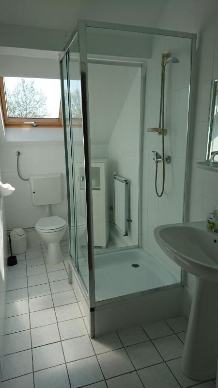 Triple Room with Balcony image 2