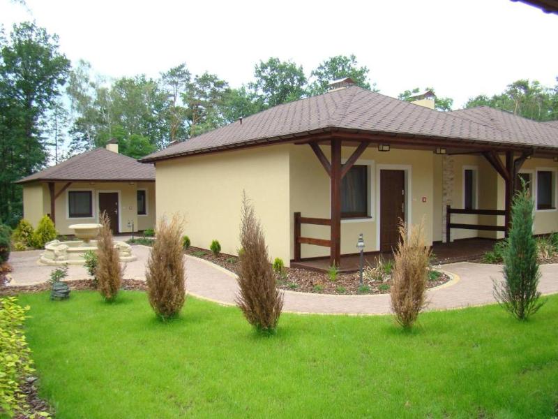 One-Bedroom Bungalow image 4
