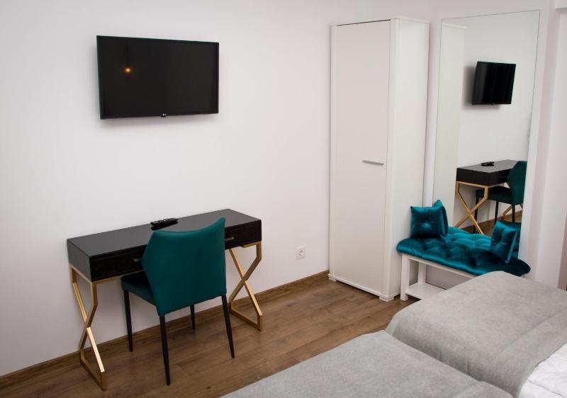 Superior Twin Room image 2