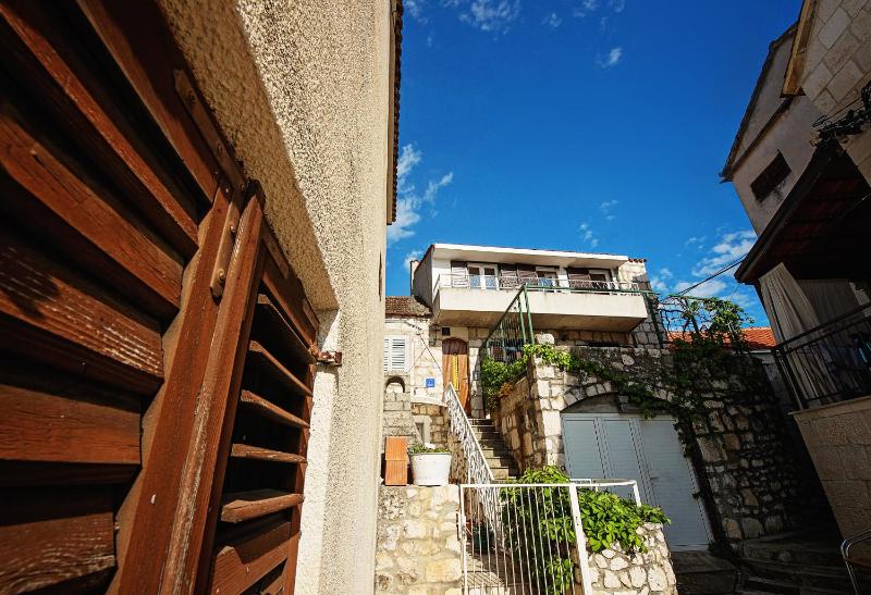 Traditional Family Home In The Heart Of Dalmatia - image 19