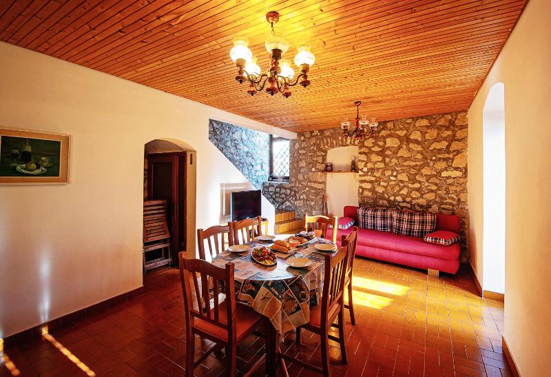 Traditional Family Home In The Heart Of Dalmatia - image 22