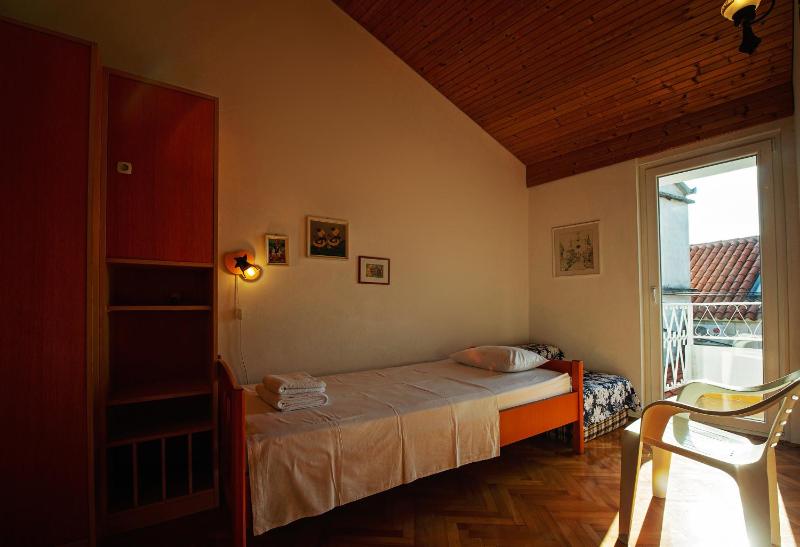 Traditional Family Home In The Heart Of Dalmatia - image 5