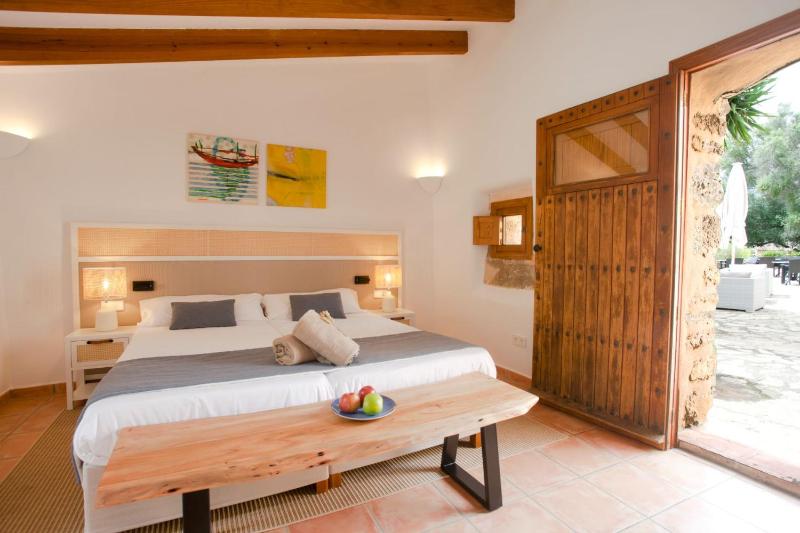 Deluxe Double Room image 4