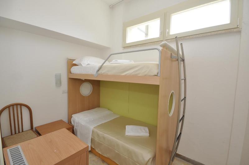 Quadruple Room with Balcony image 1