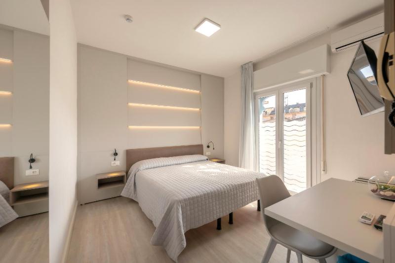 Double Room image 1