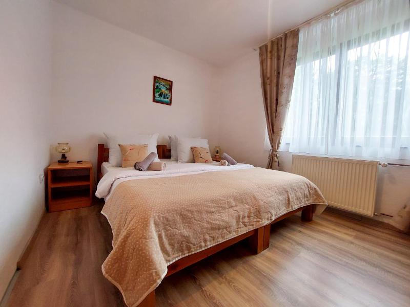 Double Room with Private Bathroom image 1